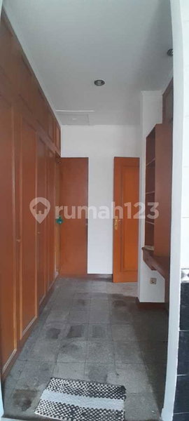 House for rent in Bandung, Indonesia · 3 rooms, 3 baths