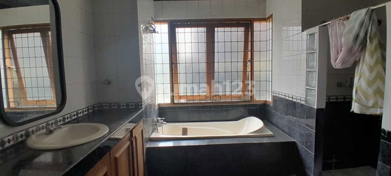 House for rent in Bandung, Indonesia · 3 rooms, 3 baths