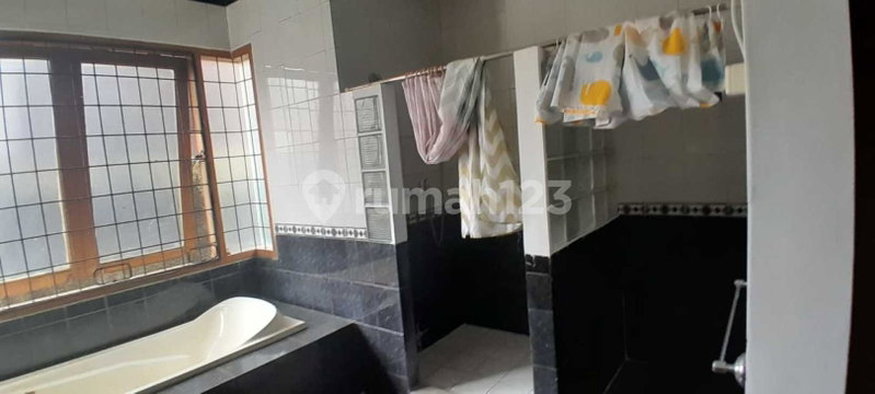 House for rent in Bandung, Indonesia · 3 rooms, 3 baths