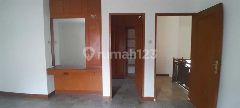 House for rent in Bandung, Indonesia · 3 rooms, 3 baths