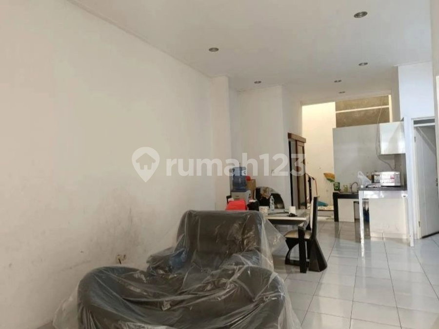House for rent in Bandung, Indonesia · 3 rooms, 2 baths
