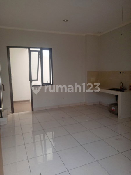 House for rent in Bekasi, Indonesia · Project · 3 rooms, 3 baths