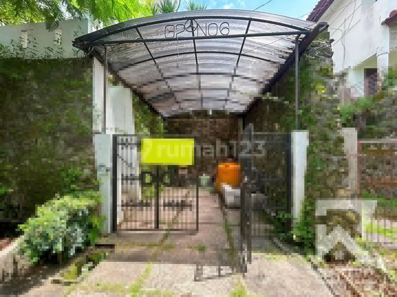 House for rent in Bandung, Indonesia · 3 rooms, 2 baths
