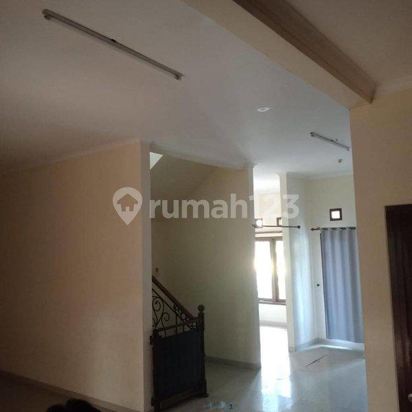 House for rent in Semarang, Indonesia · 3 rooms, 3 baths