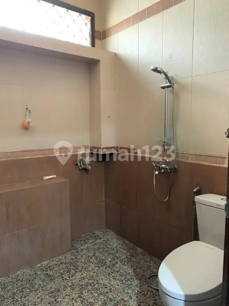 House for rent in Cipayung, Indonesia · Cipayung · 4 rooms, 3 baths
