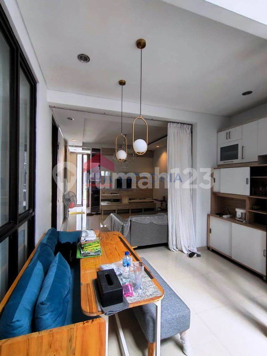 House for rent in Bandung, Indonesia · 5 rooms, 3 baths