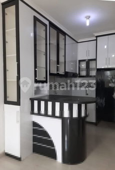 House for rent in Tangerang, Indonesia · Sukasari · 3 rooms, 2 baths
