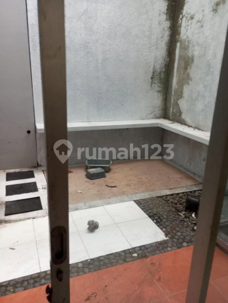 House for rent in Bandung, Indonesia · 4 rooms, 3 baths
