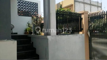 House for rent in Bandung, Indonesia · 3 rooms, 1 bath