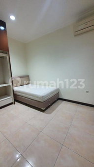 House for rent in Tangerang, Indonesia · Sukasari · 4 rooms, 3 baths