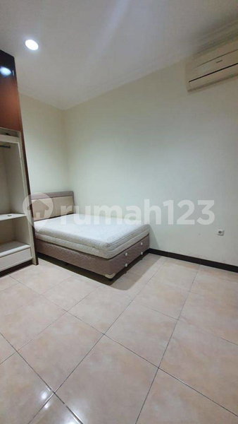 House for rent in Tangerang, Indonesia · Sukasari · 4 rooms, 3 baths