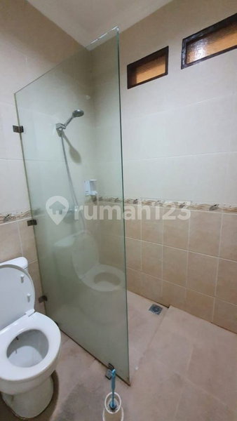 House for rent in Tangerang, Indonesia · Sukasari · 4 rooms, 3 baths