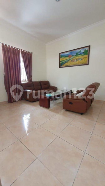 House for rent in Tangerang, Indonesia · Sukasari · 4 rooms, 3 baths
