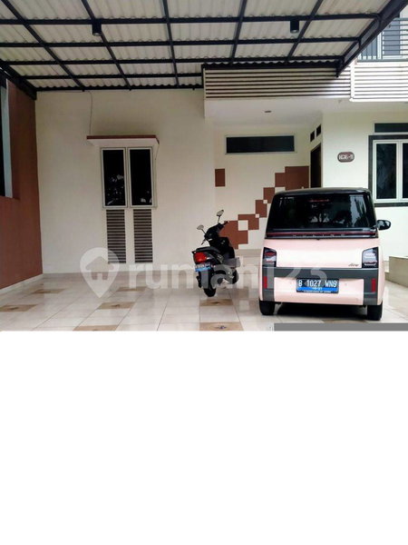 House for rent in Tangerang, Indonesia · Sukasari · 4 rooms, 3 baths
