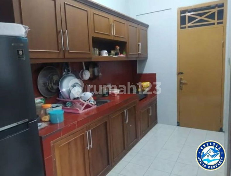 House for rent in Semarang, Indonesia · 3 rooms, 2 baths