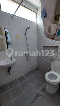 House for rent in Surabaya, Indonesia · 4 rooms, 2 baths
