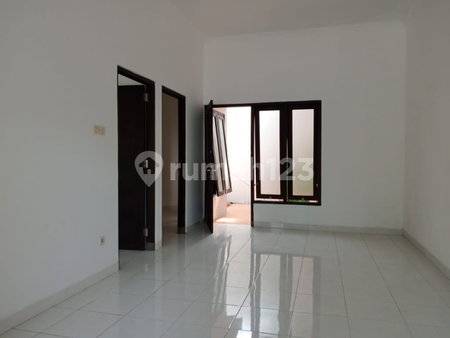 House for rent in Baki, Indonesia · 2 rooms, 1 bath