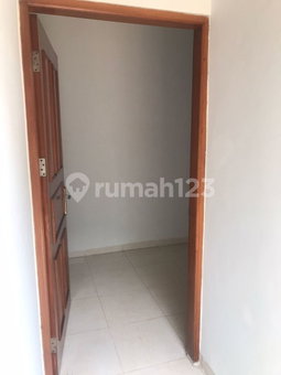 House for rent in North Jakarta, Indonesia · Pluit · 3 rooms, 2 baths