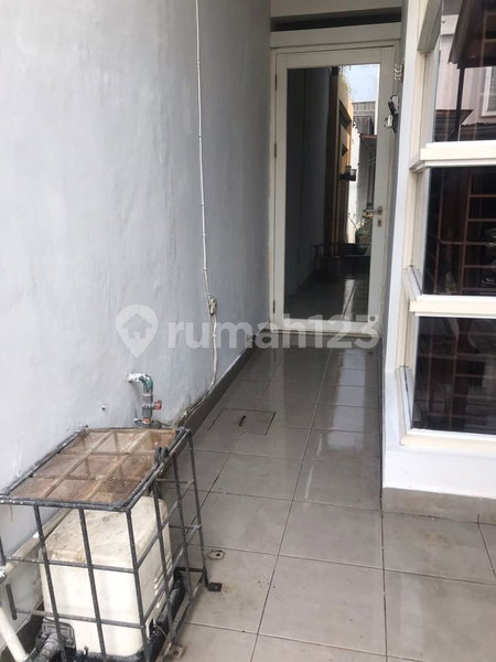 House for rent in North Jakarta, Indonesia · Pluit · 3 rooms, 2 baths