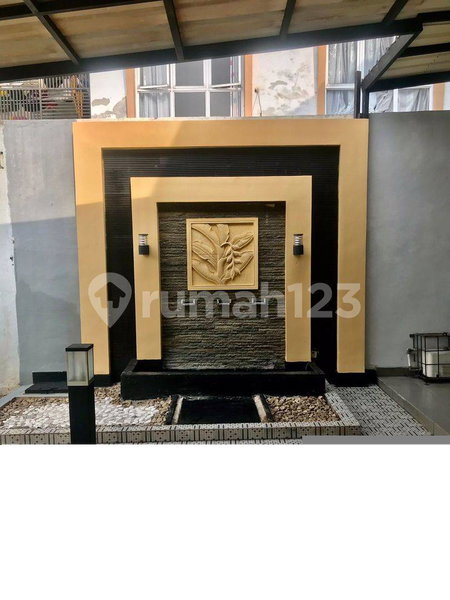 House for rent in North Jakarta, Indonesia · Pluit · 3 rooms, 2 baths