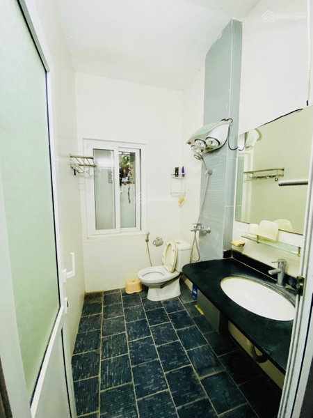 Apartment for rent in Hanoi, Vietnam · Giang Van Minh Street · 2 rooms, 2 baths