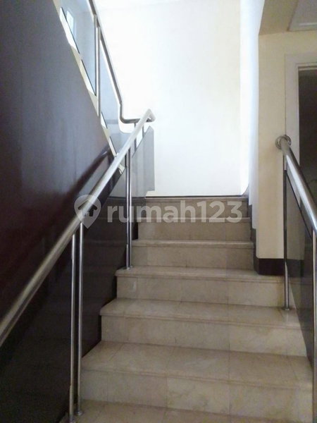House for rent in South Jakarta, Indonesia · Kebayoran Lama · 4 rooms, 4 baths