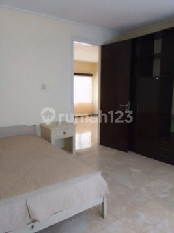House for rent in South Jakarta, Indonesia · Kebayoran Lama · 4 rooms, 4 baths