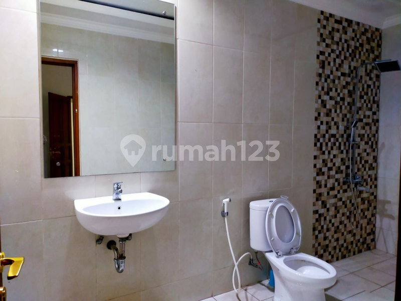 House for rent in Cimahi, Indonesia · 4 rooms, 3 baths