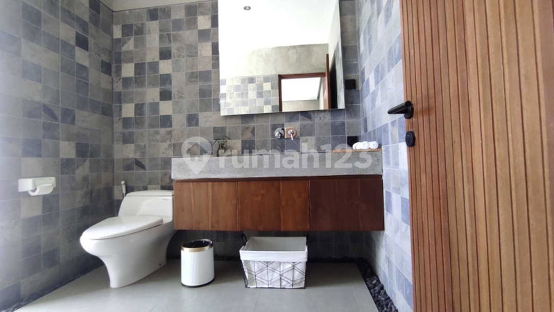 House for rent in Bandung, Indonesia · 3 rooms, 3 baths