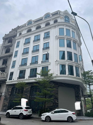 Apartment for rent in Hanoi, Vietnam · Hoang Quoc Viet Street · 2 rooms, 2 baths