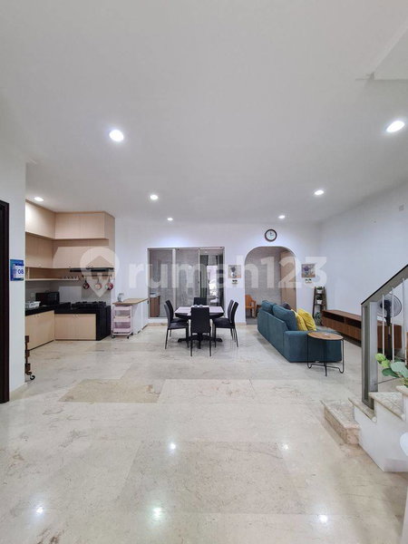 House for rent in Bandung, Indonesia · 4 rooms, 3 baths