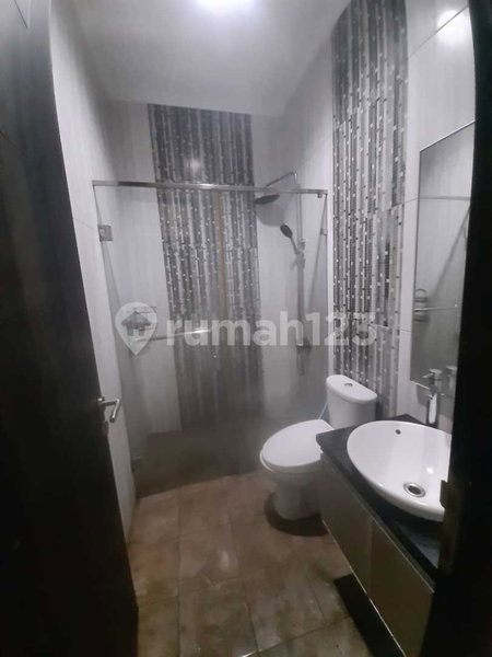 House for rent in Bekasi, Indonesia · Project · 4 rooms, 4 baths