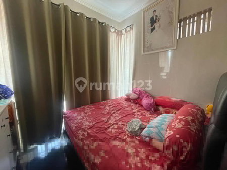 House for rent in Jakarta, Indonesia · Palmerah · 5 rooms, 4 baths