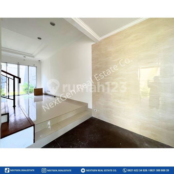 House for rent in Bogor, Indonesia · 3 rooms, 3 baths