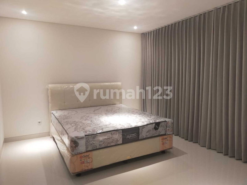 House for rent in Tangerang, Indonesia · Sukasari · 3 rooms, 2 baths