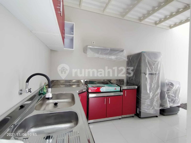House for rent in Tangerang, Indonesia · Sukasari · 3 rooms, 2 baths