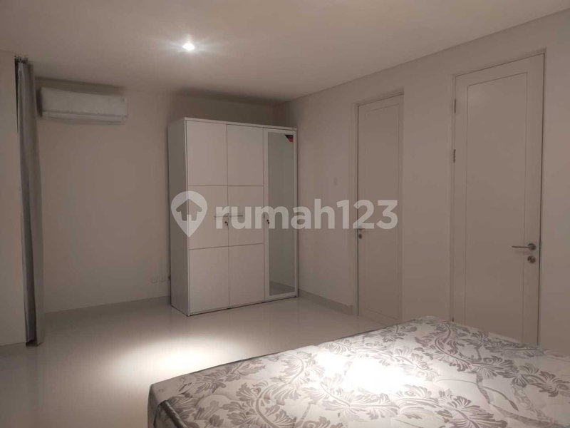 House for rent in Tangerang, Indonesia · Sukasari · 3 rooms, 2 baths
