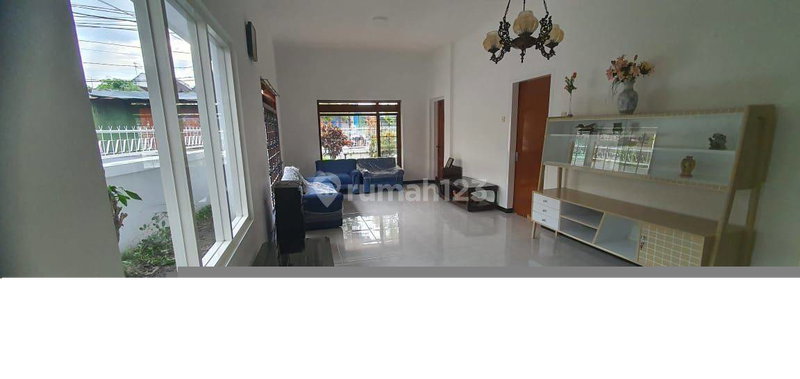 House for rent in Malang, Indonesia · 4 rooms, 2 baths
