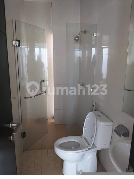 House for rent in South Jakarta, Indonesia · Cilandak · 4 rooms, 3 baths