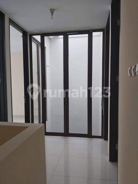 House for rent in South Jakarta, Indonesia · Cilandak · 4 rooms, 3 baths