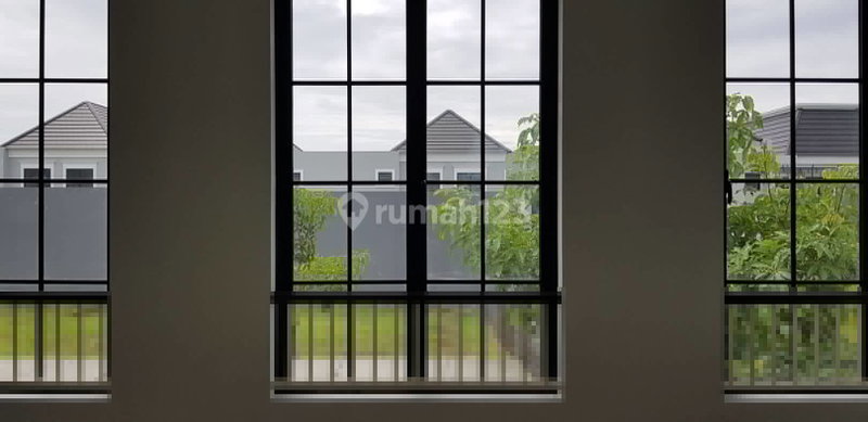 House for rent in Surabaya, Indonesia · 4 rooms, 3 baths