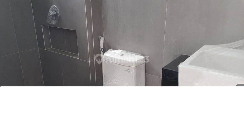 House for rent in Surabaya, Indonesia · 4 rooms, 3 baths