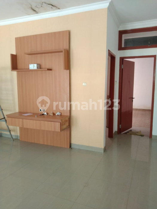House for rent in Depok, Indonesia · 3 rooms, 3 baths