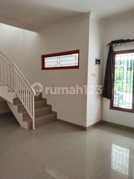 House for rent in Depok, Indonesia · 3 rooms, 3 baths
