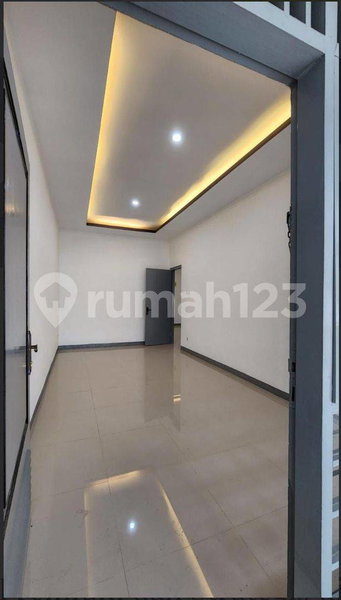 House for rent in South Jakarta, Indonesia · Kebayoran Lama · 5 rooms, 3 baths