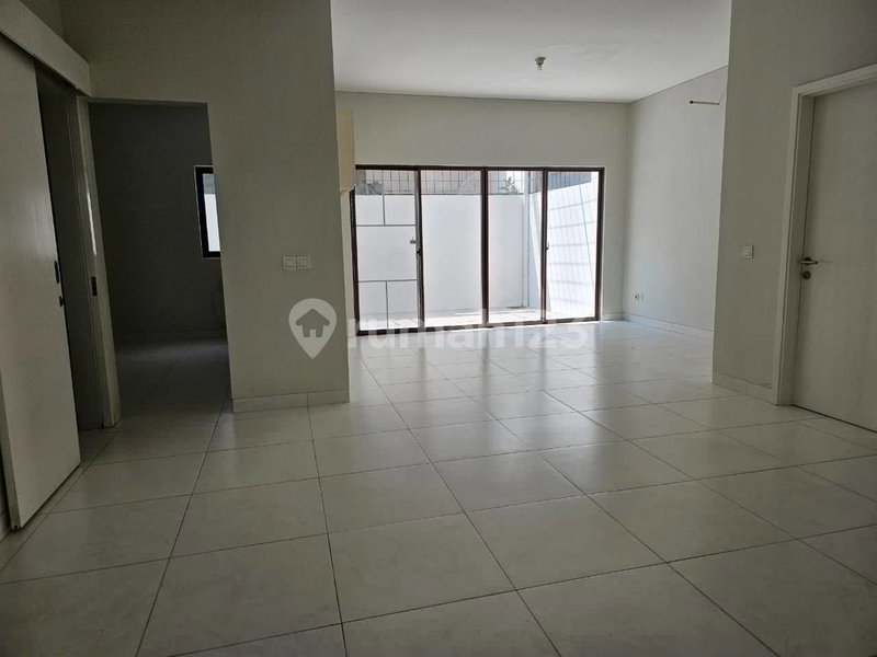 House for rent in South Jakarta, Indonesia · Kebayoran Lama · 3 rooms, 3 baths