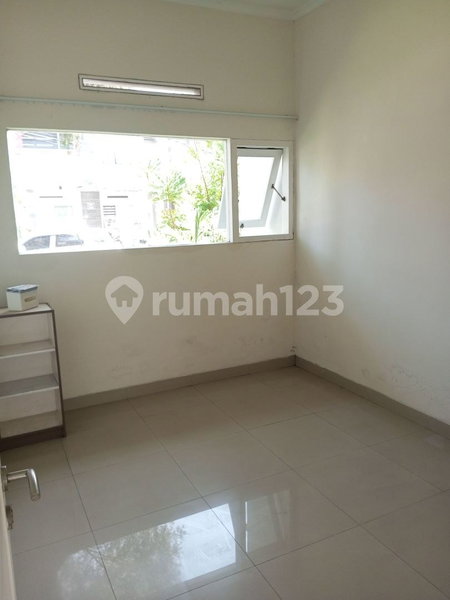 House for rent in Bandung, Indonesia · 3 rooms, 3 baths