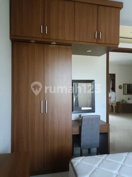 House for rent in Bandung, Indonesia · 4 rooms, 4 baths