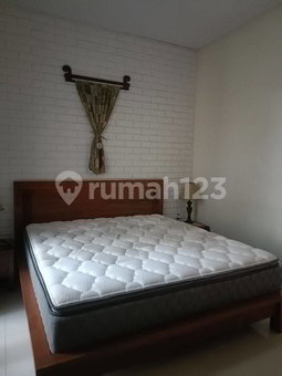 House for rent in Bandung, Indonesia · 4 rooms, 4 baths