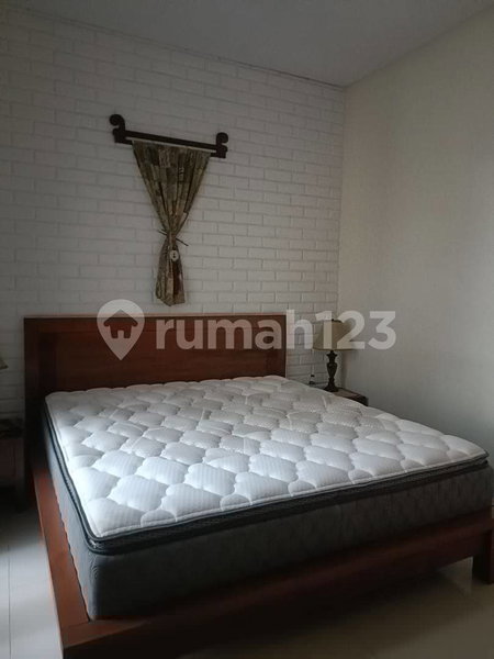 House for rent in Bandung, Indonesia · 4 rooms, 4 baths